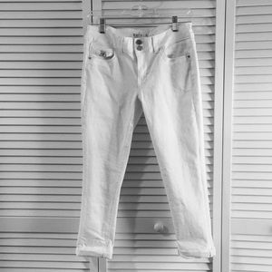 NWOT -WHBM white crop jeans